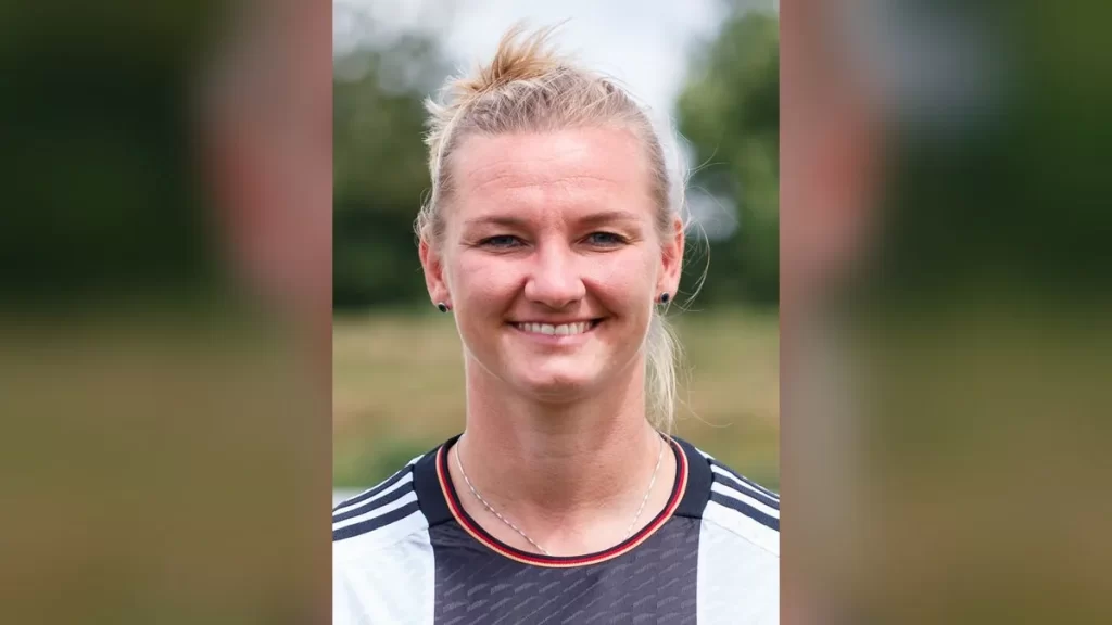 Alexandra Popp: Germany’s aerial forward and captain Alexandra Popp, футболистка