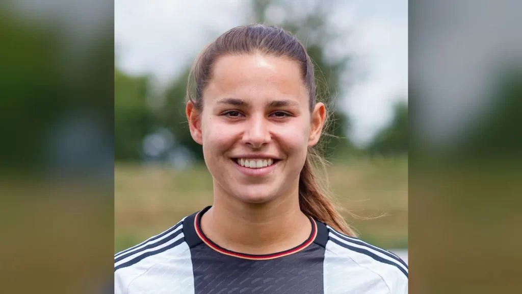 Lena Oberdorf: Germany’s midfield polymath and rising leader Lena Oberdorf, футболистка