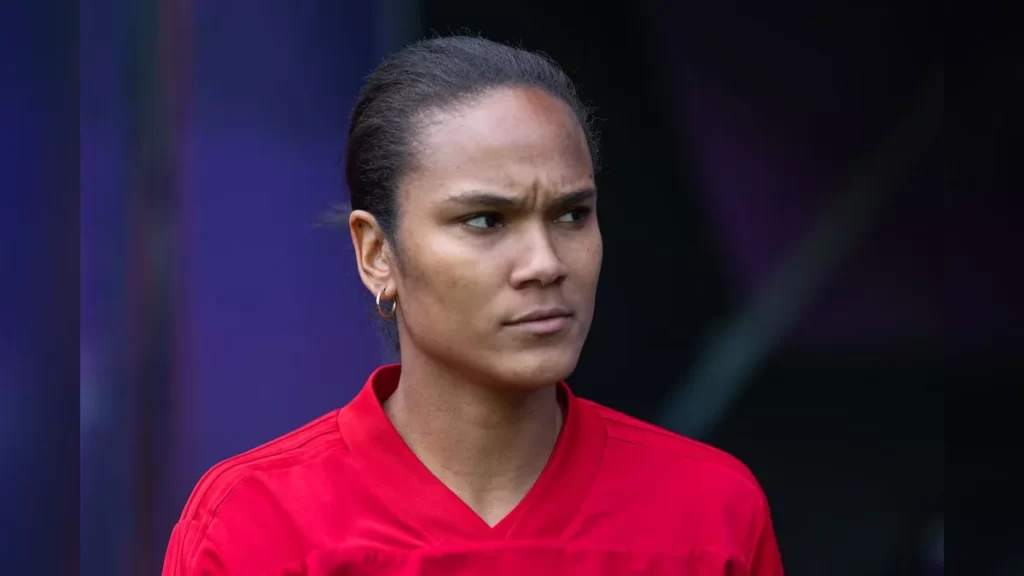 Wendie Renard: Lyon’s towering centre-back and long-serving captain Wendie Renard, футболистка